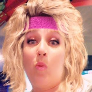 Meet your Posher, Carrie